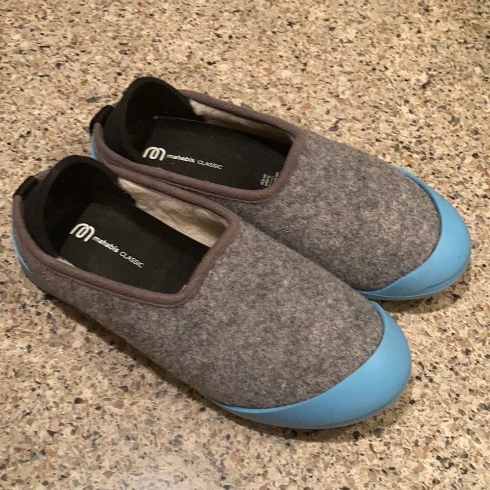 Women’s size 7 (EU 37) mahabis Classic Slipper